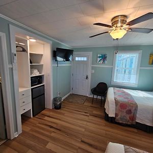 Budget King Room