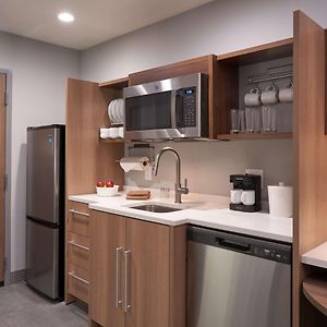 Queen Studio Hearing accessible