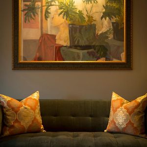 Corner King Suite