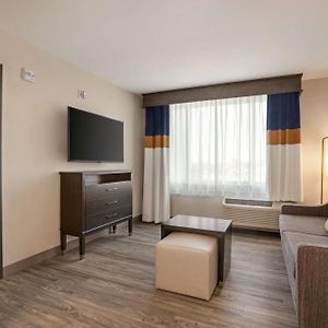 Queen Suite