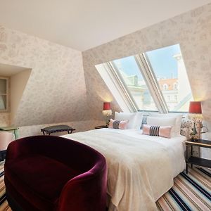 Royal King Room
