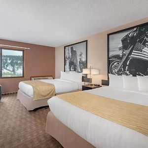 Queen Room Mobility accessible