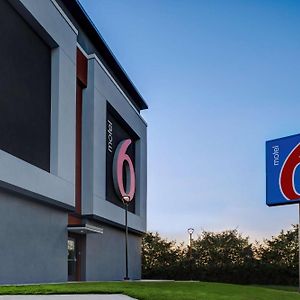 Motel 6 Dallas, Tx Methodist Charlton Medical Ctr
