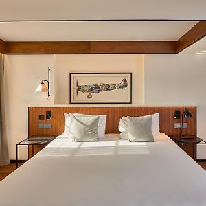 Premium King Room