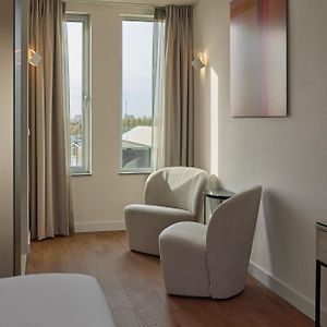 Superior Deluxe King Room