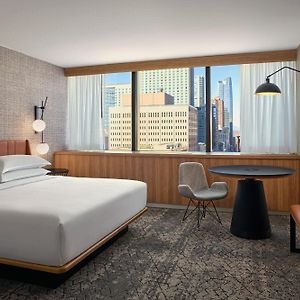 King Room Mobility or hearing accessible