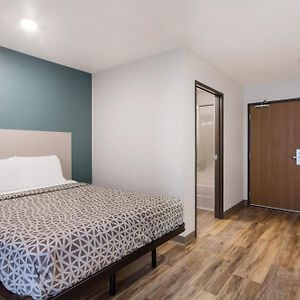 Queen Suite Disability Access