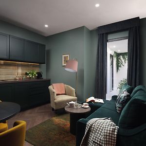 Club Atrium King Room
