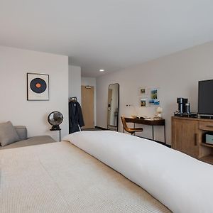 Standard King Suite