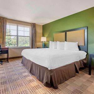 One-Bedroom King Suite