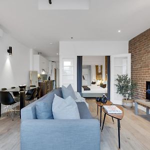Spacious Modern Two-Bedroom Suite