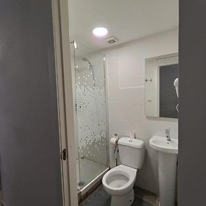 Dormitory Room Mixed
