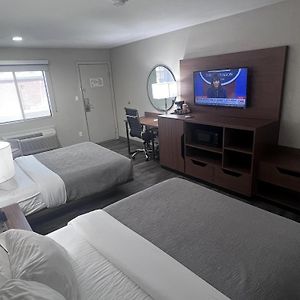 Queen Room Mobility accessible
