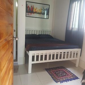 Budget King Room