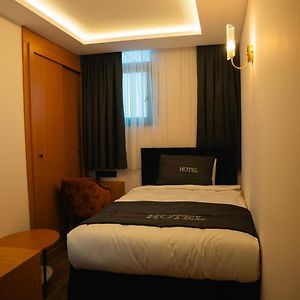Budget Single Room