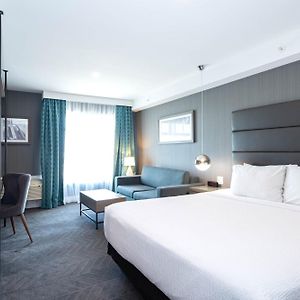 Signature Room
