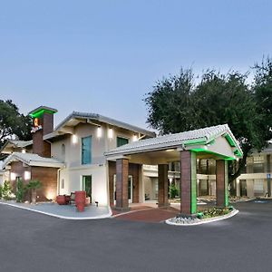 La Quinta Inn By Wyndham Dallas Uptown