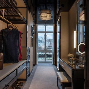 Grand Deluxe Twin Room
