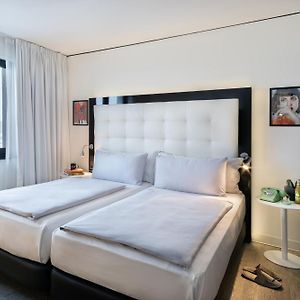Premium King Room