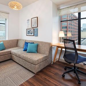 One-Bedroom King Suite Mobility or hearing accessible