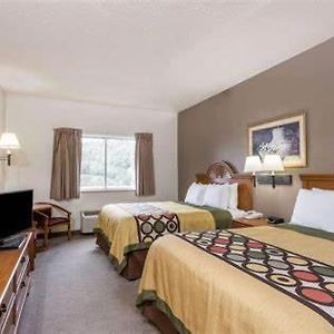 Efficiency Quadruple Room