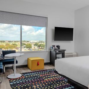 King Room Mobility or hearing accessible