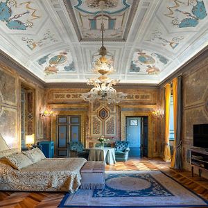 Queen Suite