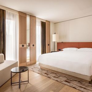 Executive King Room