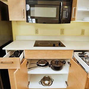 One-Bedroom King Suite Hearing accessible
