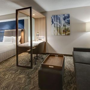 Queen Suite