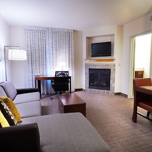 One-Bedroom King Suite