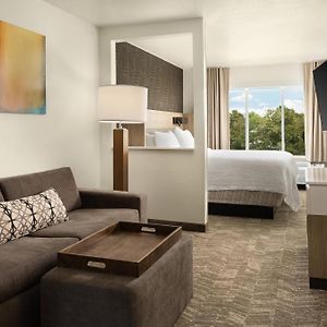 One-Bedroom King Suite