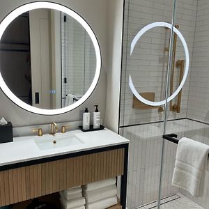 Panoramic Corner King Suite