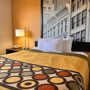 Queen Room Mobility accessible