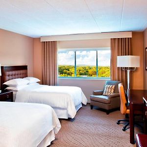 Tradition Guest Room