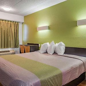 King Room Mobility accessible