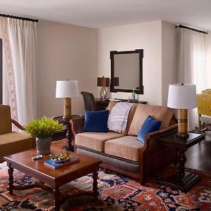 Grand Premier One-Bedroom Suite