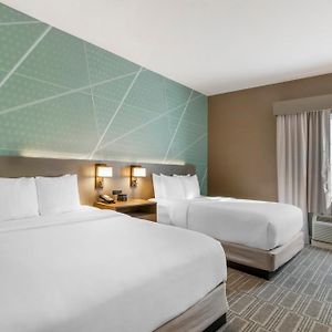 Queen Room Mobility accessible