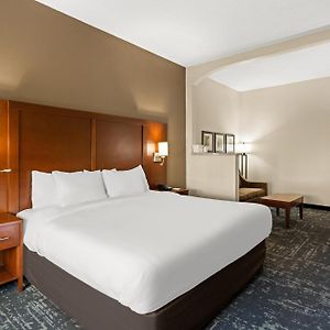 King Suite Mobility accessible