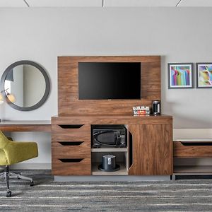 Executive King Room
