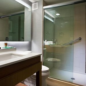 King Room Mobility accessible