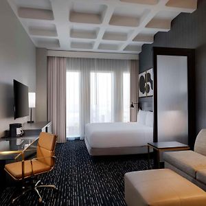 Upper Floors King Room