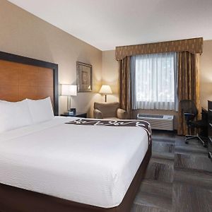 Deluxe  King Room Mobility accessible