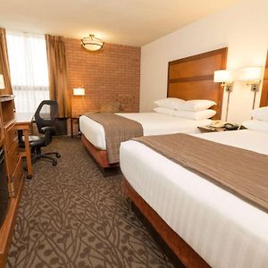 Deluxe Top floor Queen Room