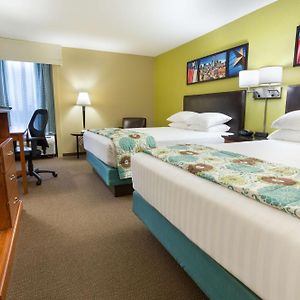 Deluxe Upper Floors Queen Room