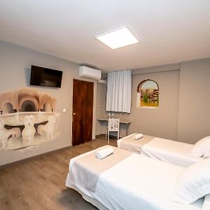 Economy Room