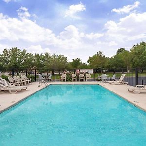 Baymont By Wyndham Florence/Muscle Shoals