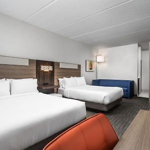 Queen Suite