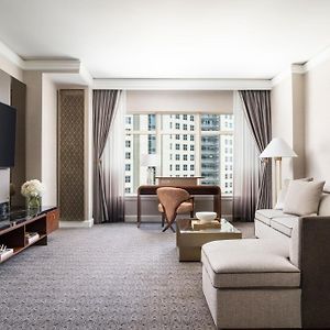 One-Bedroom King Suite