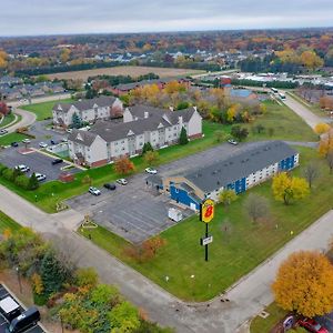 Super 8 By Wyndham Rockford